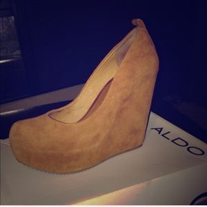 Aldo peanut butter suede wedges